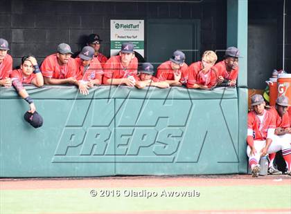 Thumbnail 3 in Atascocita vs. Dallas Jesuit (UIL 6A Regional Final) photogallery.