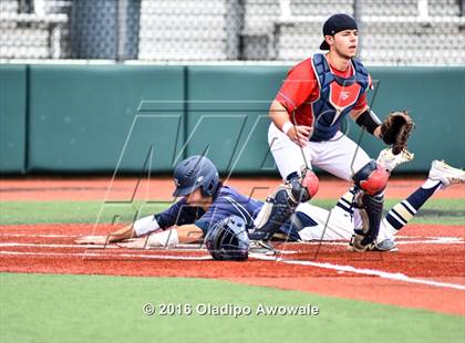 Thumbnail 3 in Atascocita vs. Dallas Jesuit (UIL 6A Regional Final) photogallery.
