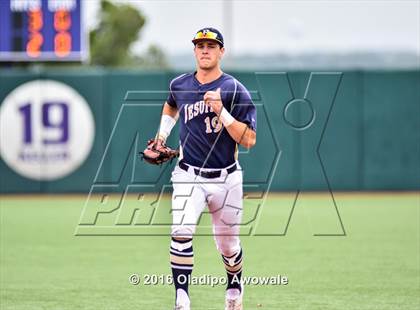 Thumbnail 2 in Atascocita vs. Dallas Jesuit (UIL 6A Regional Final) photogallery.