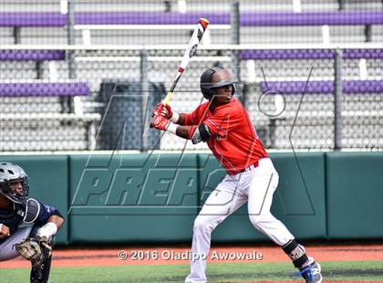 Thumbnail 3 in Atascocita vs. Dallas Jesuit (UIL 6A Regional Final) photogallery.