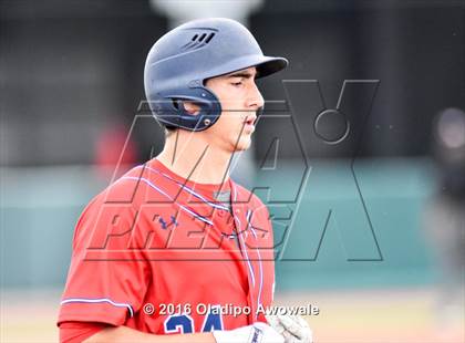 Thumbnail 2 in Atascocita vs. Dallas Jesuit (UIL 6A Regional Final) photogallery.