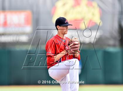 Thumbnail 2 in Atascocita vs. Dallas Jesuit (UIL 6A Regional Final) photogallery.