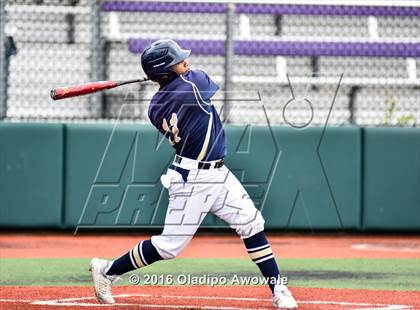 Thumbnail 3 in Atascocita vs. Dallas Jesuit (UIL 6A Regional Final) photogallery.