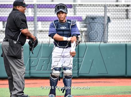 Thumbnail 2 in Atascocita vs. Dallas Jesuit (UIL 6A Regional Final) photogallery.