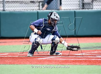 Thumbnail 2 in Atascocita vs. Dallas Jesuit (UIL 6A Regional Final) photogallery.