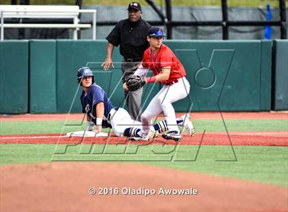 Thumbnail 1 in Atascocita vs. Dallas Jesuit (UIL 6A Regional Final) photogallery.