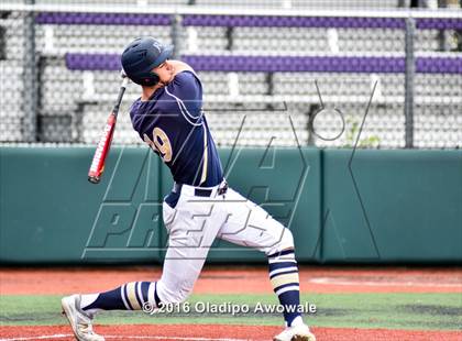 Thumbnail 3 in Atascocita vs. Dallas Jesuit (UIL 6A Regional Final) photogallery.