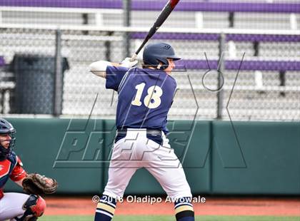 Thumbnail 3 in Atascocita vs. Dallas Jesuit (UIL 6A Regional Final) photogallery.