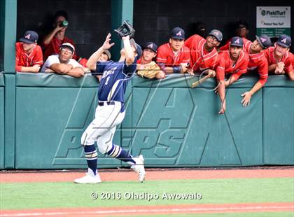 Thumbnail 3 in Atascocita vs. Dallas Jesuit (UIL 6A Regional Final) photogallery.