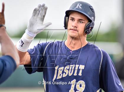 Thumbnail 2 in Atascocita vs. Dallas Jesuit (UIL 6A Regional Final) photogallery.