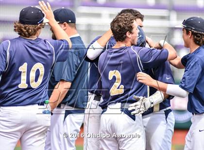 Thumbnail 2 in Atascocita vs. Dallas Jesuit (UIL 6A Regional Final) photogallery.