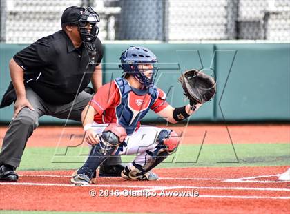 Thumbnail 2 in Atascocita vs. Dallas Jesuit (UIL 6A Regional Final) photogallery.