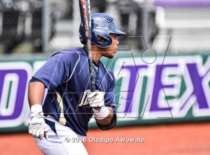 Thumbnail 3 in Atascocita vs. Dallas Jesuit (UIL 6A Regional Final) photogallery.
