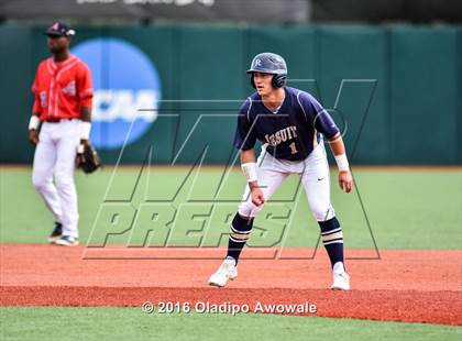 Thumbnail 2 in Atascocita vs. Dallas Jesuit (UIL 6A Regional Final) photogallery.