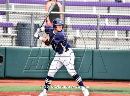 Thumbnail 2 in Atascocita vs. Dallas Jesuit (UIL 6A Regional Final) photogallery.