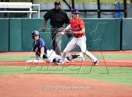 Thumbnail 2 in Atascocita vs. Dallas Jesuit (UIL 6A Regional Final) photogallery.