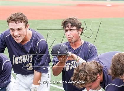 Thumbnail 2 in Atascocita vs. Dallas Jesuit (UIL 6A Regional Final) photogallery.