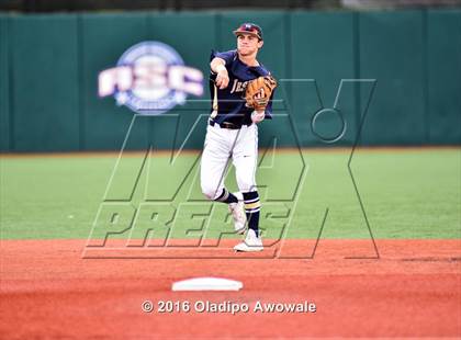 Thumbnail 1 in Atascocita vs. Dallas Jesuit (UIL 6A Regional Final) photogallery.