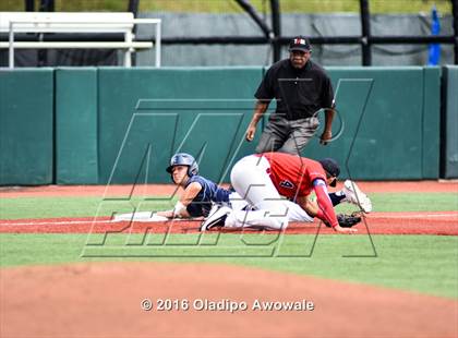 Thumbnail 1 in Atascocita vs. Dallas Jesuit (UIL 6A Regional Final) photogallery.