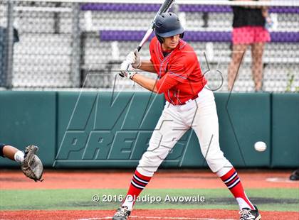 Thumbnail 3 in Atascocita vs. Dallas Jesuit (UIL 6A Regional Final) photogallery.