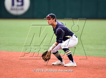 Thumbnail 1 in Atascocita vs. Dallas Jesuit (UIL 6A Regional Final) photogallery.