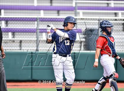 Thumbnail 3 in Atascocita vs. Dallas Jesuit (UIL 6A Regional Final) photogallery.