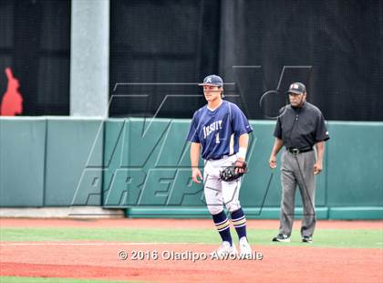 Thumbnail 3 in Atascocita vs. Dallas Jesuit (UIL 6A Regional Final) photogallery.