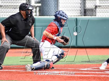 Thumbnail 2 in Atascocita vs. Dallas Jesuit (UIL 6A Regional Final) photogallery.