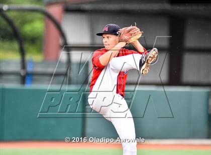 Thumbnail 2 in Atascocita vs. Dallas Jesuit (UIL 6A Regional Final) photogallery.