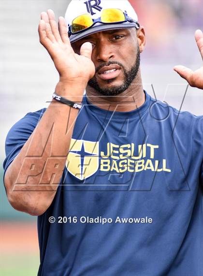 Thumbnail 1 in Atascocita vs. Dallas Jesuit (UIL 6A Regional Final) photogallery.