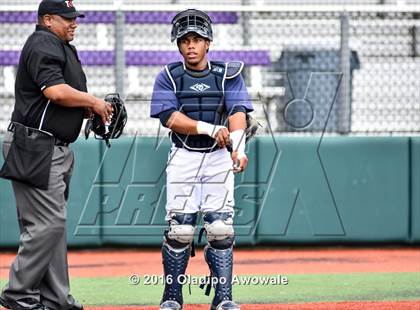 Thumbnail 3 in Atascocita vs. Dallas Jesuit (UIL 6A Regional Final) photogallery.