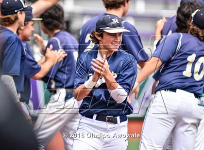 Thumbnail 3 in Atascocita vs. Dallas Jesuit (UIL 6A Regional Final) photogallery.