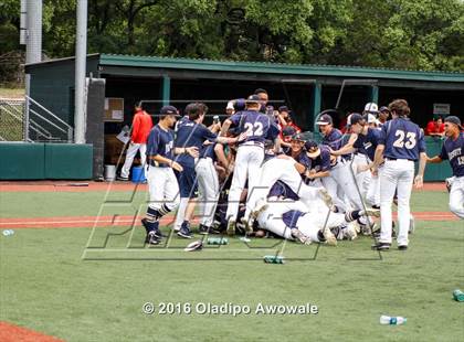 Thumbnail 1 in Atascocita vs. Dallas Jesuit (UIL 6A Regional Final) photogallery.