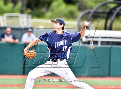 Thumbnail 3 in Atascocita vs. Dallas Jesuit (UIL 6A Regional Final) photogallery.