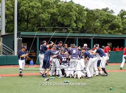 Thumbnail 1 in Atascocita vs. Dallas Jesuit (UIL 6A Regional Final) photogallery.