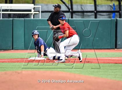 Thumbnail 3 in Atascocita vs. Dallas Jesuit (UIL 6A Regional Final) photogallery.