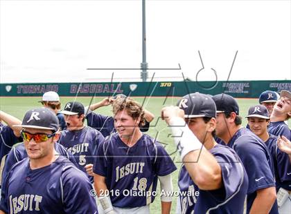 Thumbnail 3 in Atascocita vs. Dallas Jesuit (UIL 6A Regional Final) photogallery.