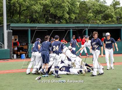 Thumbnail 2 in Atascocita vs. Dallas Jesuit (UIL 6A Regional Final) photogallery.