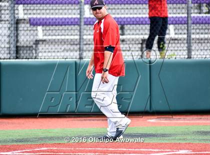 Thumbnail 2 in Atascocita vs. Dallas Jesuit (UIL 6A Regional Final) photogallery.