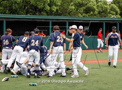 Thumbnail 3 in Atascocita vs. Dallas Jesuit (UIL 6A Regional Final) photogallery.