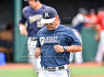 Thumbnail 2 in Atascocita vs. Dallas Jesuit (UIL 6A Regional Final) photogallery.