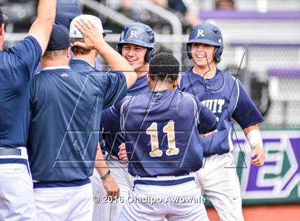 Thumbnail 2 in Atascocita vs. Dallas Jesuit (UIL 6A Regional Final) photogallery.