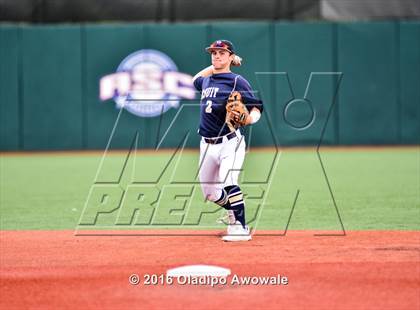 Thumbnail 3 in Atascocita vs. Dallas Jesuit (UIL 6A Regional Final) photogallery.