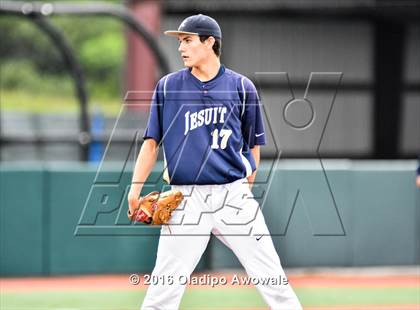 Thumbnail 1 in Atascocita vs. Dallas Jesuit (UIL 6A Regional Final) photogallery.