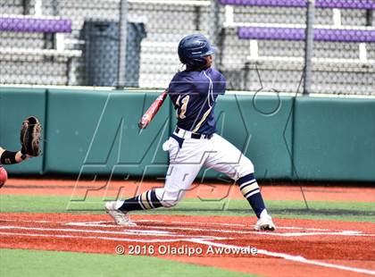 Thumbnail 2 in Atascocita vs. Dallas Jesuit (UIL 6A Regional Final) photogallery.