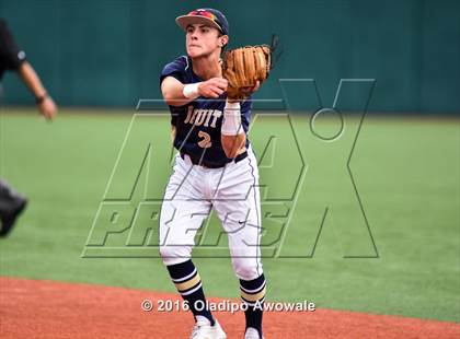 Thumbnail 2 in Atascocita vs. Dallas Jesuit (UIL 6A Regional Final) photogallery.