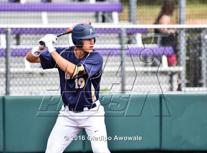 Thumbnail 3 in Atascocita vs. Dallas Jesuit (UIL 6A Regional Final) photogallery.
