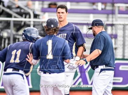 Thumbnail 3 in Atascocita vs. Dallas Jesuit (UIL 6A Regional Final) photogallery.