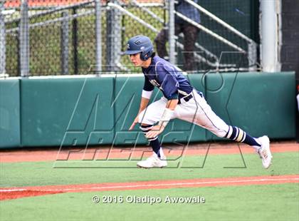 Thumbnail 2 in Atascocita vs. Dallas Jesuit (UIL 6A Regional Final) photogallery.