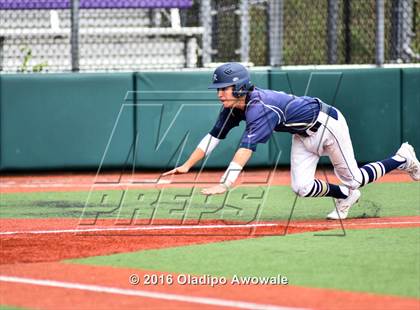 Thumbnail 3 in Atascocita vs. Dallas Jesuit (UIL 6A Regional Final) photogallery.
